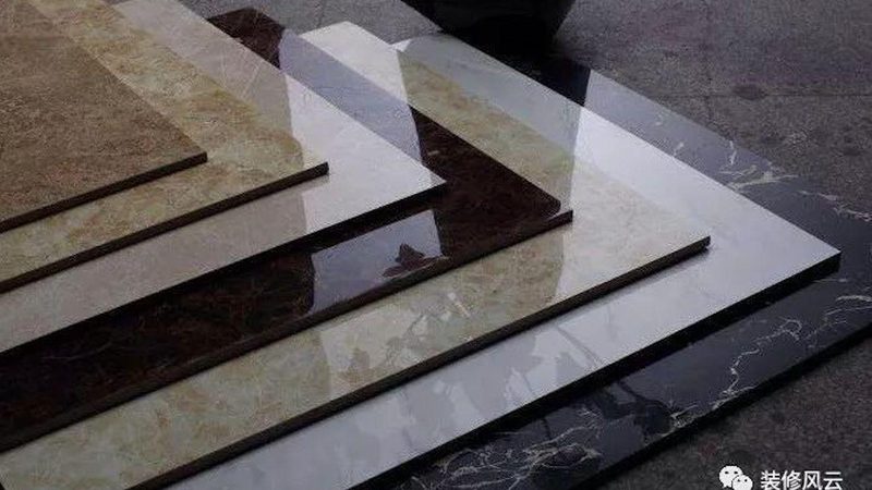 卫生间瓷砖：哑光与亮光的区别与选择